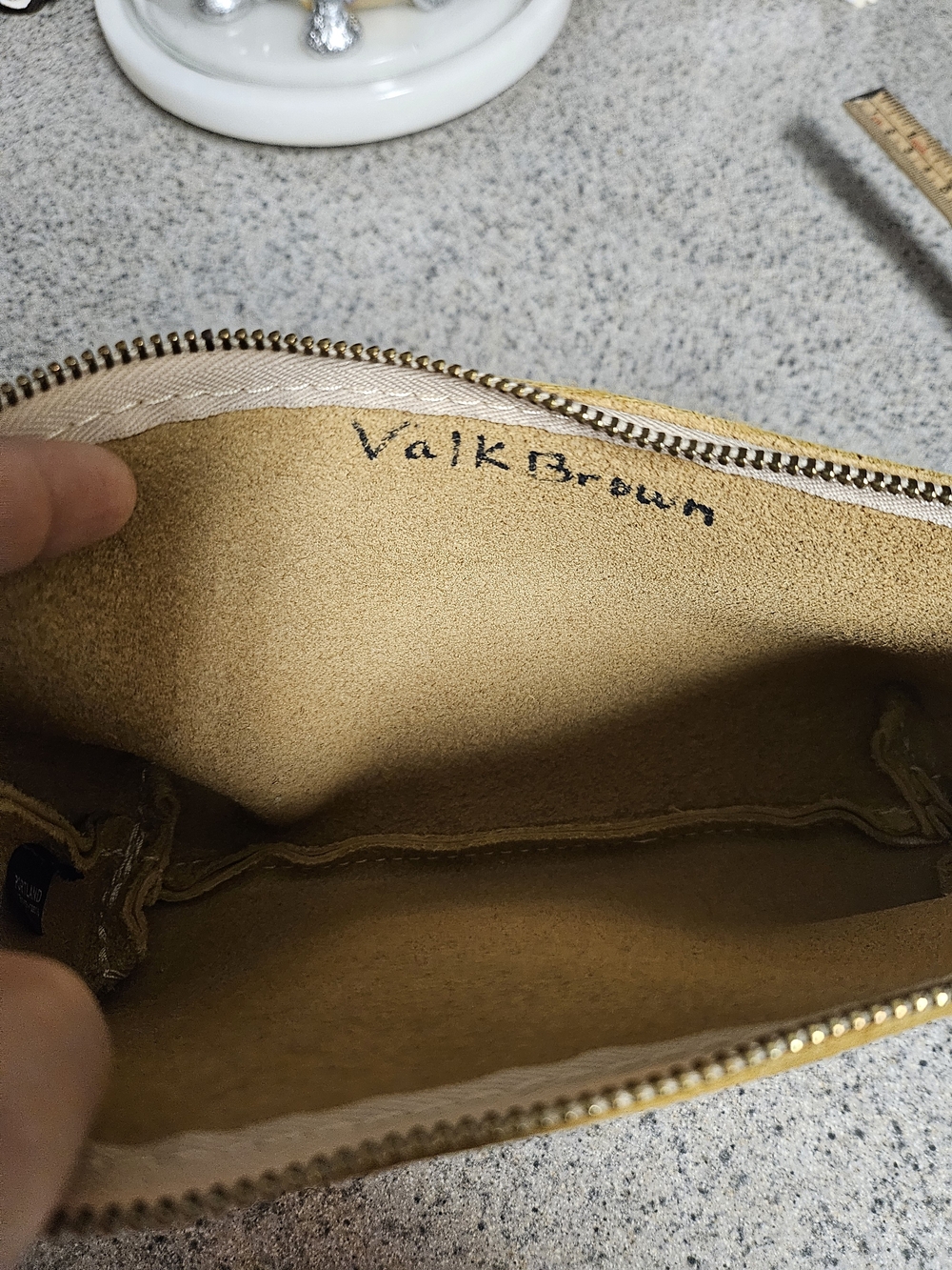 Portland Leather Tan Leather Cosmetic Pouch - Picture 4 of 9